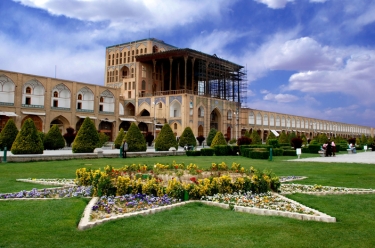 اصفهان به عنوان یک جهانشهر مطرح شود