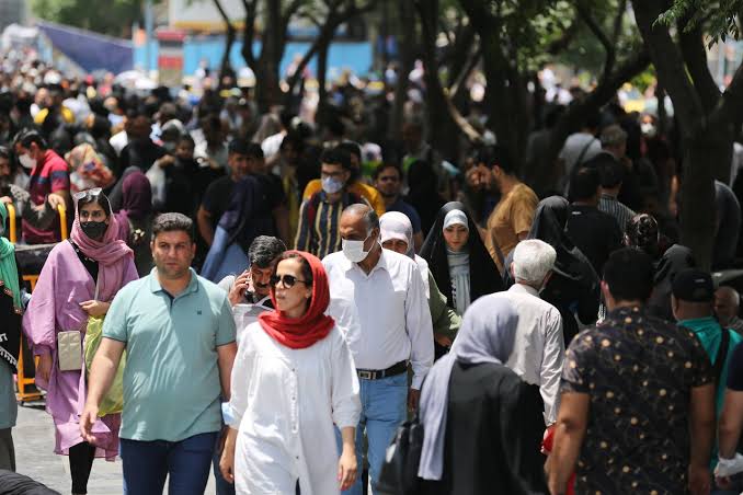 اصفهان در آستانه خلوت شدن و پیری